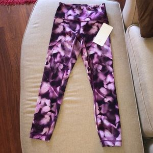 Wunder Under HR 7/8 Tight WITH TAGS